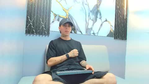 AETHON online show from November 6, 2025, 3:02 pm