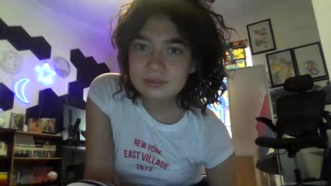 Snapshot of affie_ chatting on June 17, 2026, 7:15 pm affie_ online show from June 17, 2026, 7:15 pm