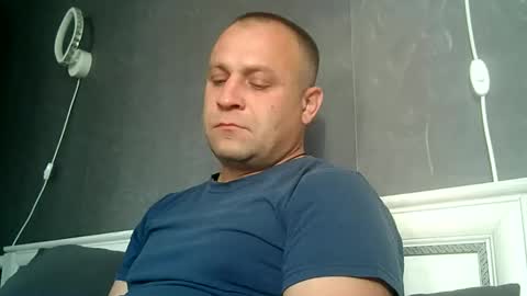 Sasha online show from October 4, 2025, 6:00 am