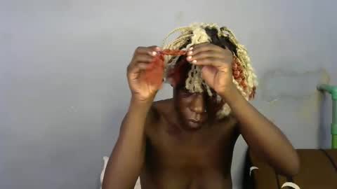 Snapshot of african_berries chatting on December 5, 2024, 5:28 pm african berries online show from December 5, 2024, 5:28 pm