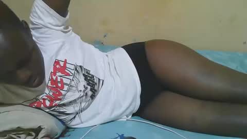 Snapshot of african_pussy2 chatting on November 18, 2025, 2:54 pm african_pussy2 online show from November 18, 2025, 2:54 pm
