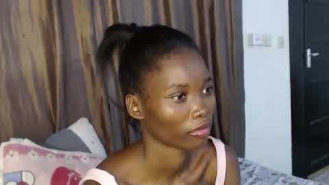 Snapshot of africana_slimqueen chatting on July 19, 2026, 7:39 pm africana_slimqueen online show from July 19, 2026, 7:39 pm
