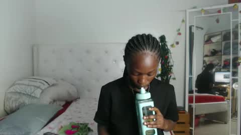Snapshot of africanpetitequeen chatting on January 10, 2025, 9:10 pm CIARA online show from January 10, 2025, 9:10 pm