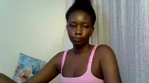 Snapshot of africanuh chatting on April 6, 2026, 12:52 am Africanuh online show from April 6, 2026, 12:52 am