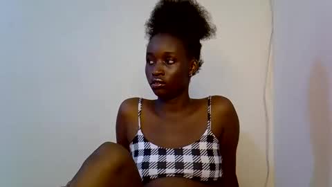 Snapshot of africanuh chatting on April 12, 2026, 3:39 pm Africanuh online show from April 12, 2026, 3:39 pm