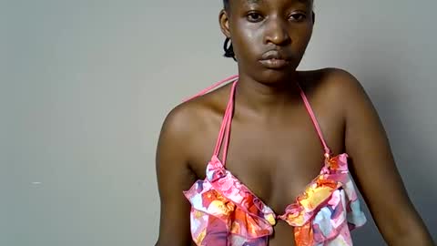 Snapshot of africanuh chatting on June 4, 2026, 9:37 am Africanuh online show from June 4, 2026, 9:37 am