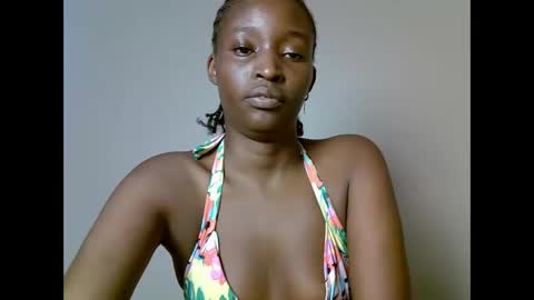 Snapshot of africanuh chatting on June 5, 2026, 8:42 am Africanuh online show from June 5, 2026, 8:42 am
