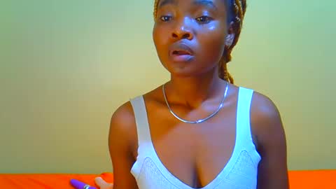 Snapshot of afrikana005 chatting on December 18, 2025, 8:37 pm afrikana005 online show from December 18, 2025, 8:37 pm