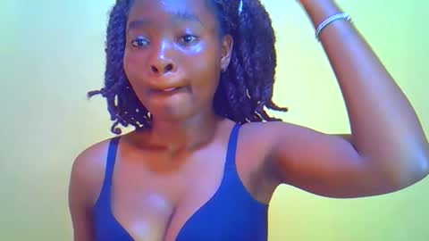 Snapshot of afrikana005 chatting on April 7, 2026, 12:49 pm afrikana005 online show from April 7, 2026, 12:49 pm