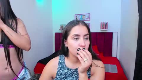 Afrodita Chery y Hermione online show from February 11, 2025, 3:29 pm