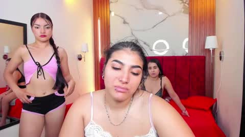 Afrodita Chery y Hermione online show from February 28, 2025, 3:26 pm