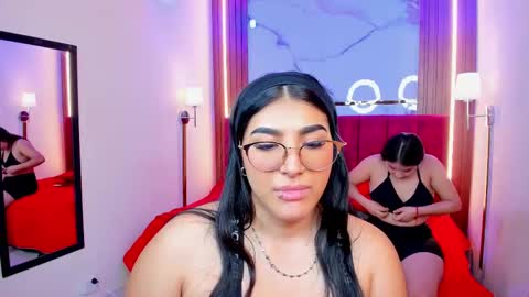 Afrodita Chery y Hermione online show from March 5, 2025, 3:18 pm