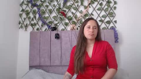 Snapshot of afroditawhispers chatting on May 1, 2026, 9:30 pm Lia Valkyria online show from May 1, 2026, 9:30 pm