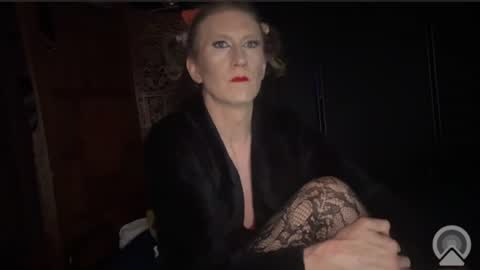 Snapshot of after_dark_productions chatting on July 3, 2026, 8:43 am Me Myself Irene online show from July 3, 2026, 8:43 am