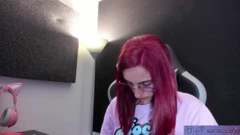 Agata Collinss online show from February 25, 2026, 8:07 pm