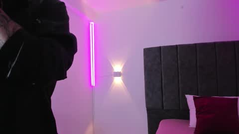 Agata Liz  online show from November 7, 2025, 4:18 pm