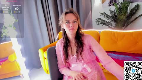 Snapshot of agatha_roose chatting on May 16, 2026, 12:15 pm Agatha Rose online show from May 16, 2026, 12:15 pm