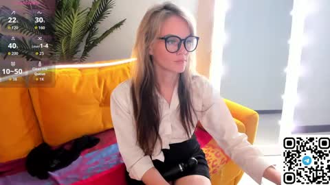 Snapshot of agatha_roose chatting on June 5, 2026, 4:08 am Agatha Rose online show from June 5, 2026, 4:08 am