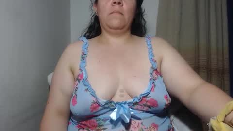 Snapshot of agathaaaa chatting on October 11, 2025, 3:17 am online show from October 11, 2025, 3:17 am