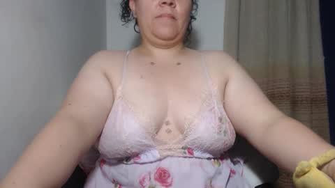 Snapshot of agathaaaa chatting on October 30, 2025, 8:49 am online show from October 30, 2025, 8:49 am