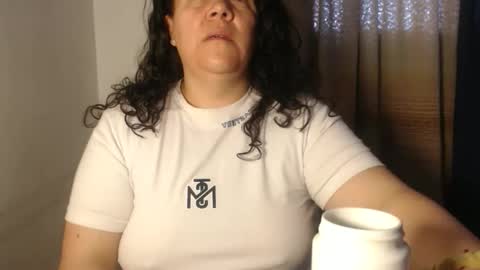 Snapshot of agathaaaa chatting on April 30, 2026, 11:16 am online show from April 30, 2026, 11:16 am