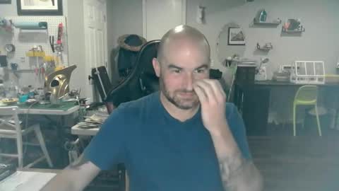 Snapshot of aggieswing chatting on December 3, 2024, 4:25 am Aggieswing online show from December 3, 2024, 4:25 am