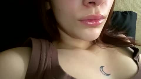 Agnes online show from November 24, 2025, 9:42 am