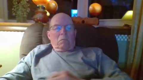 aguynrkfrd online show from May 14, 2026, 9:49 am