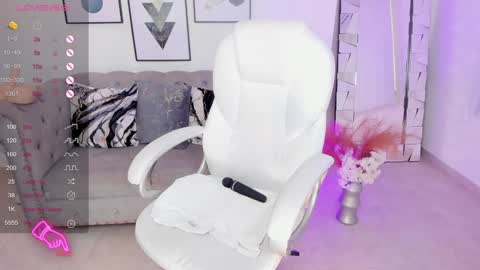 Snapshot of aida_adams chatting on January 11, 2025, 6:44 pm AIDA ADAMS online show from January 11, 2025, 6:44 pm