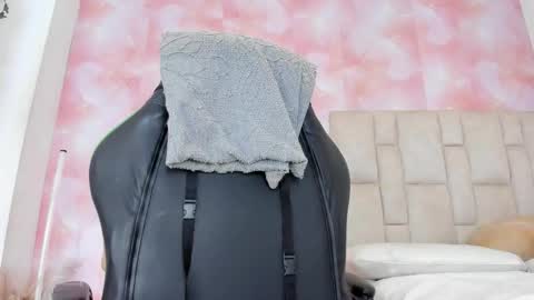 Snapshot of aida_rose chatting on February 12, 2026, 6:03 pm karoline online show from February 12, 2026, 6:03 pm