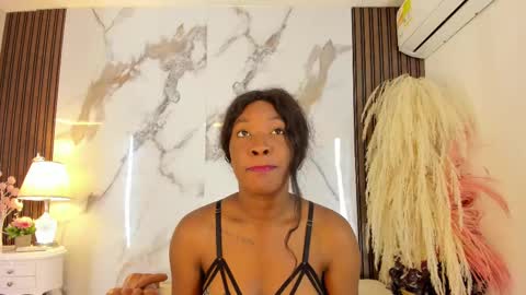 Snapshot of aidaadams chatting on February 10, 2025, 12:08 pm Aida online show from February 10, 2025, 12:08 pm