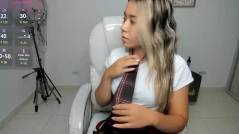 Ailyn online show from September 11, 2025, 9:42 am