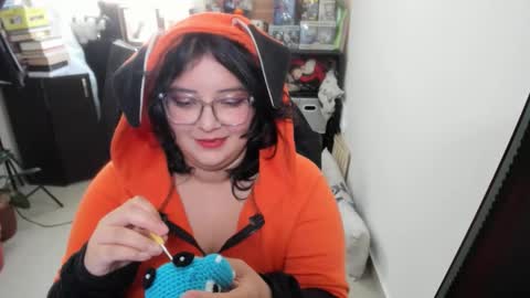 Catalina online show from October 8, 2025, 2:14 pm