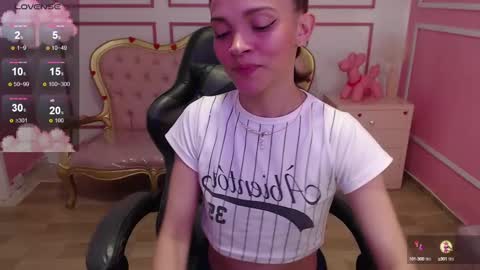 Snapshot of ailen_t chatting on December 14, 2024, 4:23 am Ailen online show from December 14, 2024, 4:23 am