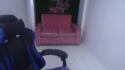 Snapshot of ailen_t chatting on December 29, 2024, 9:09 pm Ailen online show from December 29, 2024, 9:09 pm