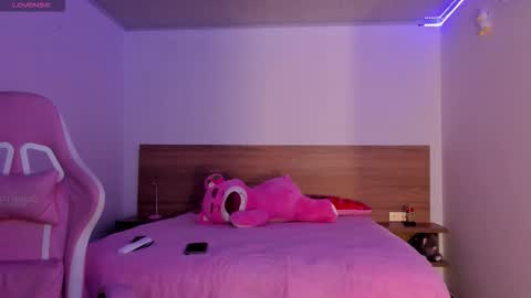 Ailyn fox02 online show from March 1, 2026, 12:56 am