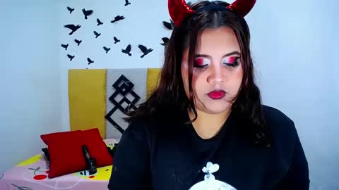 ailyn_rosendo online show from December 12, 2024, 3:21 am