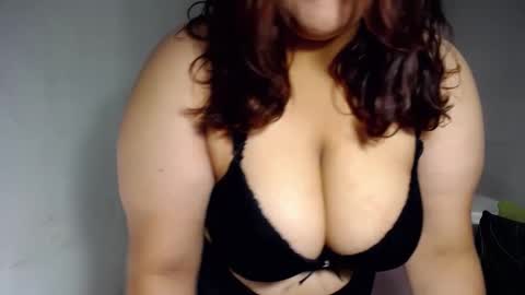 ailyn_rosendo online show from February 28, 2025, 3:26 am
