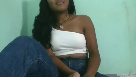 aimeamour online show from February 15, 2025, 7:06 pm