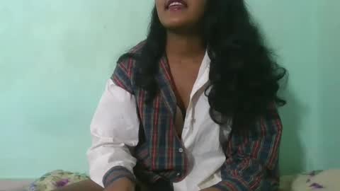 aimeamour online show from February 28, 2025, 7:37 am