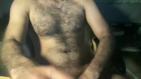 Snapshot of ain001 chatting on May 18, 2026, 12:40 am ain001 online show from May 18, 2026, 12:40 am