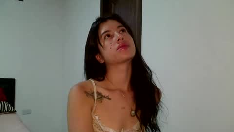 J  online show from September 10, 2025, 1:11 pm