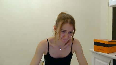 Snapshot of ainyrvixxen chatting on July 23, 2026, 9:13 pm AinyrVixxen online show from July 23, 2026, 9:13 pm
