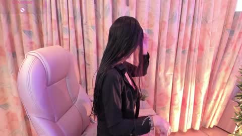 Aisha online show from February 1, 2025, 11:54 am