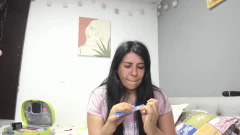 Katie   online show from December 6, 2024, 12:12 am