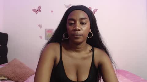 Aisha online show from November 30, 2025, 6:23 pm