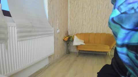 Snapshot of aisharouhi chatting on February 13, 2025, 4:54 am Aisha online show from February 13, 2025, 4:54 am