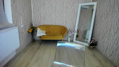 Snapshot of aisharouhi chatting on March 3, 2025, 4:03 am Aisha online show from March 3, 2025, 4:03 am
