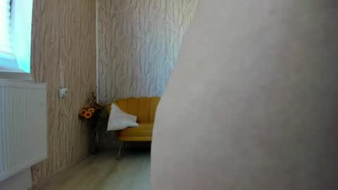 Snapshot of aisharouhi chatting on March 3, 2025, 1:53 pm Aisha online show from March 3, 2025, 1:53 pm
