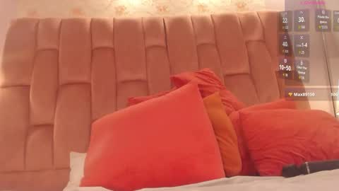 aisha  online show from March 19, 2026, 10:03 pm